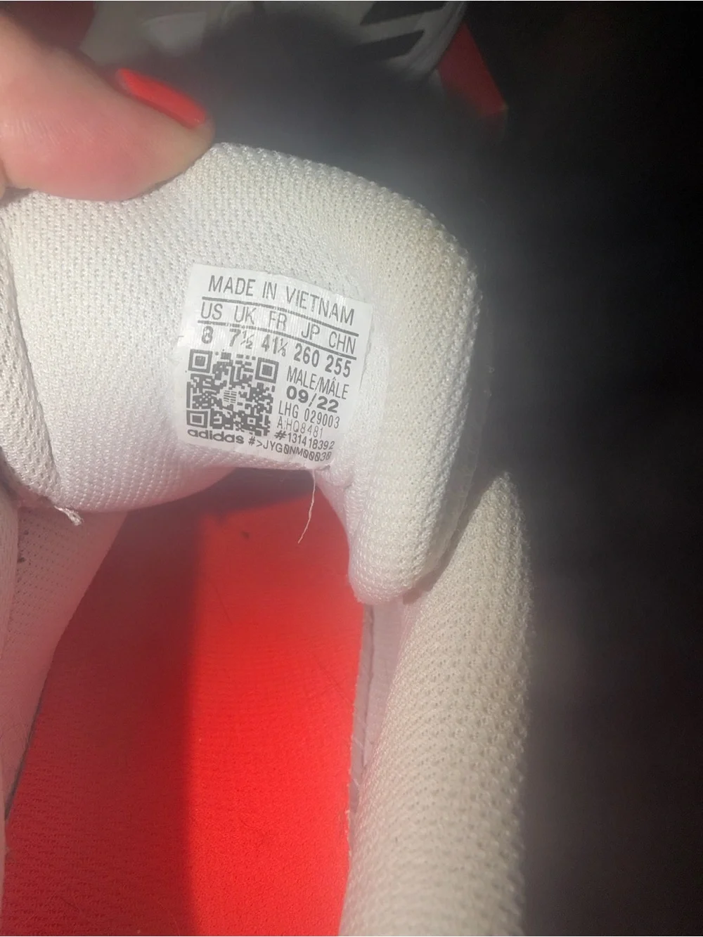 White nike swoosh—w/Shoe Box